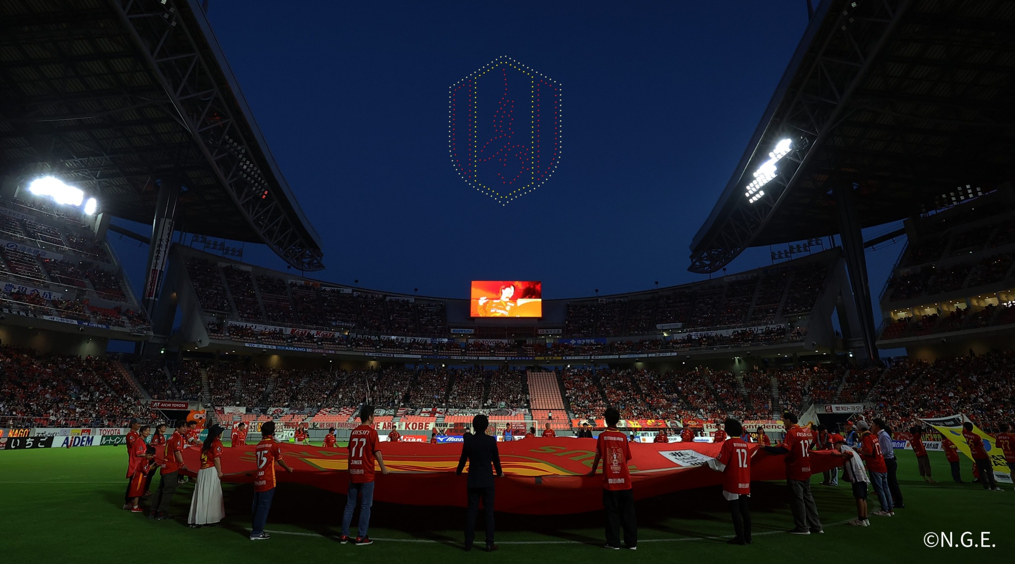 J リーグ「名古屋グランパス vs 川崎フロンターレ」試合開始直前に豊田スタジアムの夜空を彩るドローンショーを8 月23 日(土)に実施